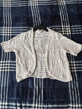 World Unity - Lightweight White Crochet Open-Front Women's Sweater